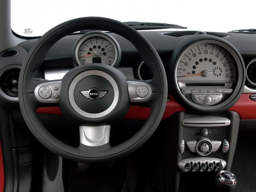  Mini Cooper 2007 года  (фото 2 из 24)